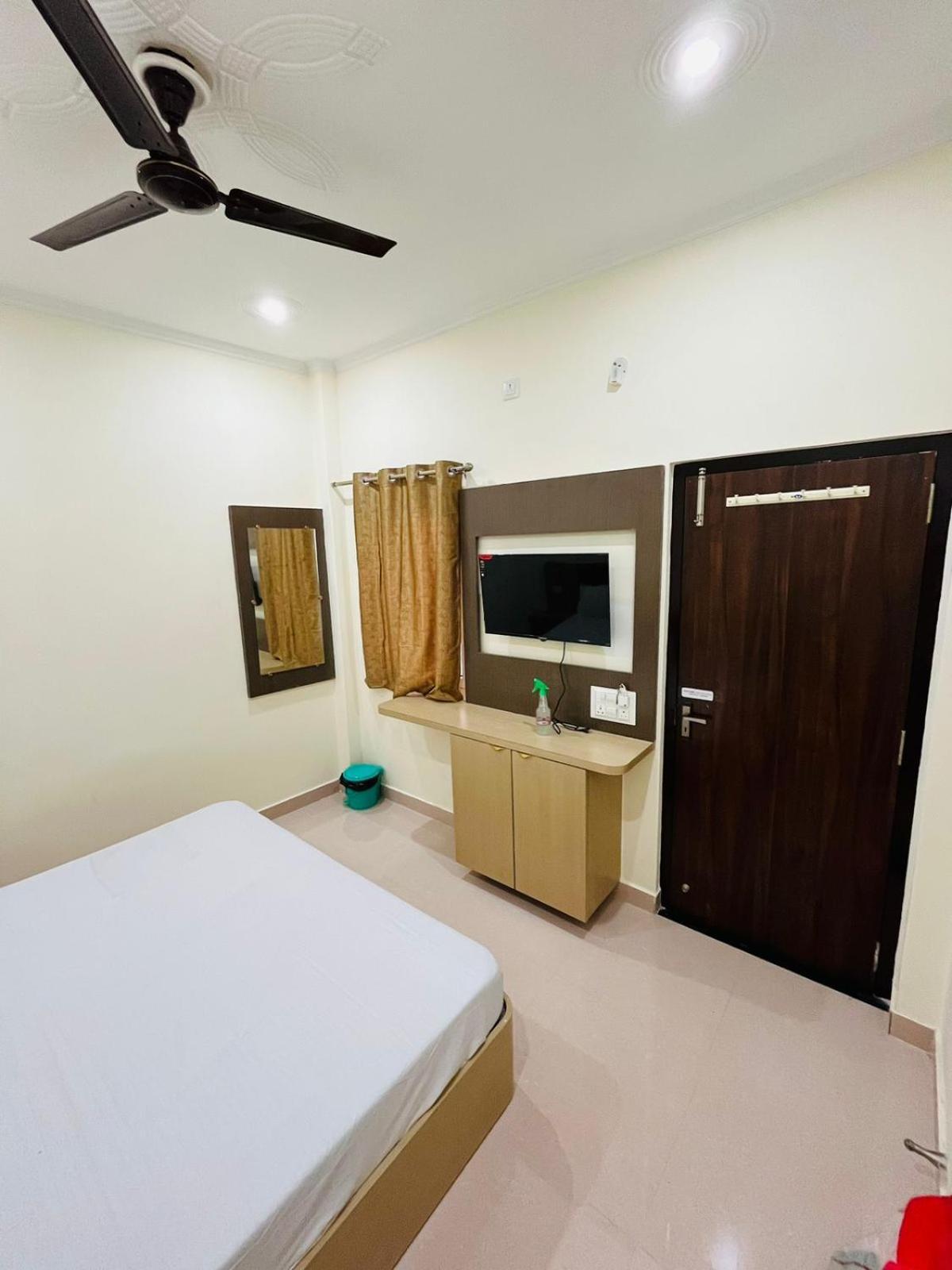 River View Paying Guest House Varanasi Habitación foto